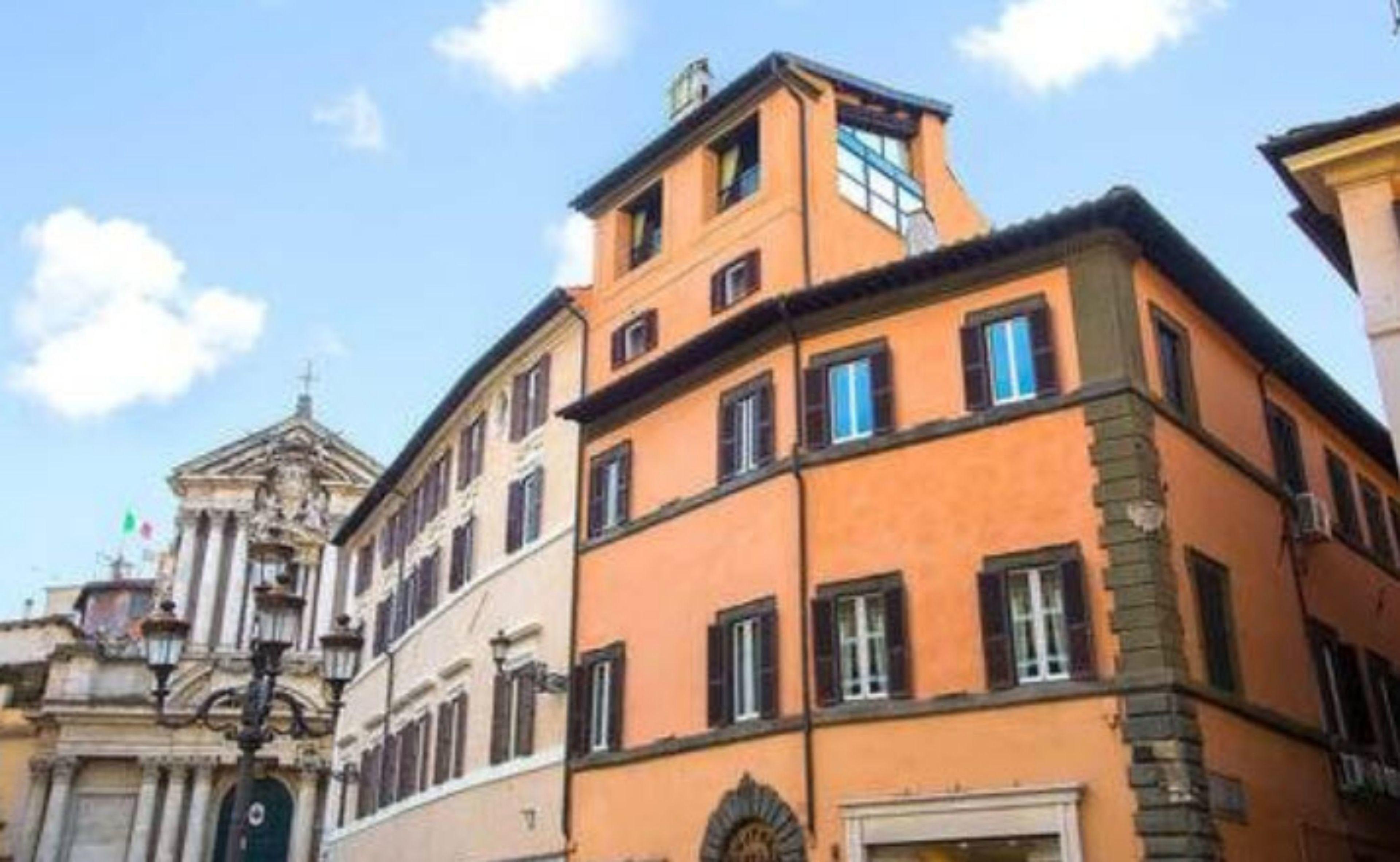 Hotel Fontana — Foto 1